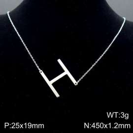 Steel colored stainless steel O-chain letter H necklace