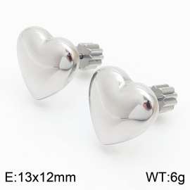 Women Stainless Steel Plump Love Heart Earrings with Gear Post