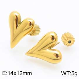 Women Gold-Plated Stainless Steel Pointy Love Heart Earrings with Gear Post