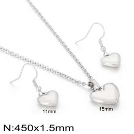 Stainless steel heart-shaped set