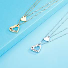 Double layer Mama Peach Heart Hollow Heart Pendant Heart shaped Necklace Collar Chain Mother's Day Gift
